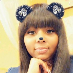 Meet your Posher, Janara